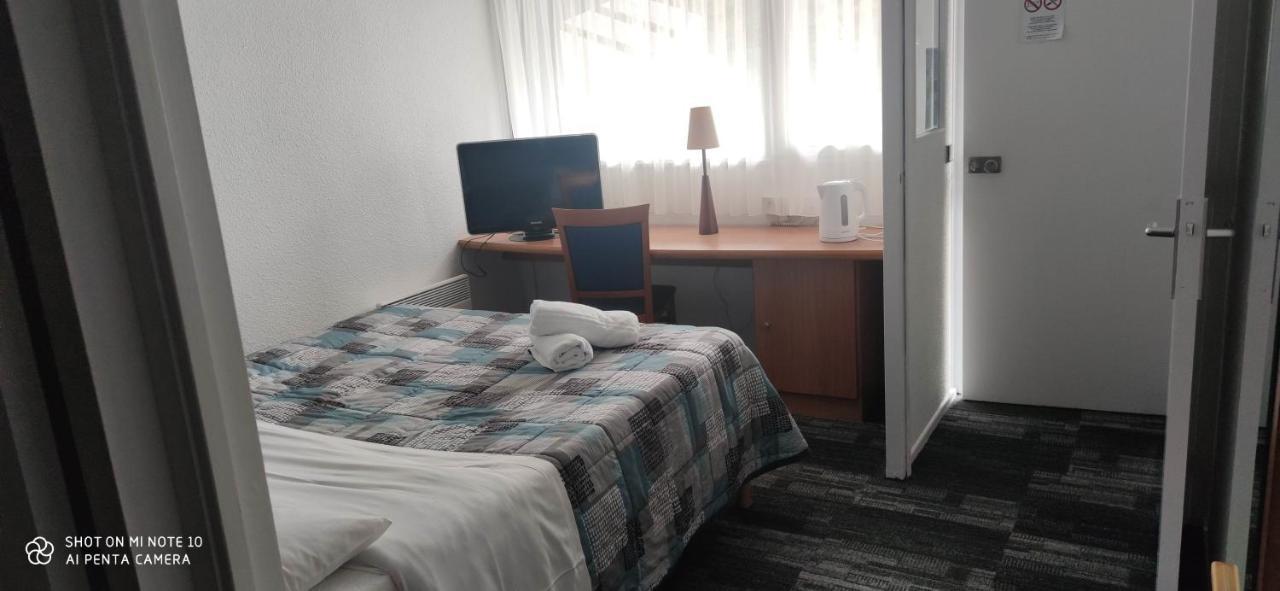 Kyriad Mulhouse Est - Hotel 3*